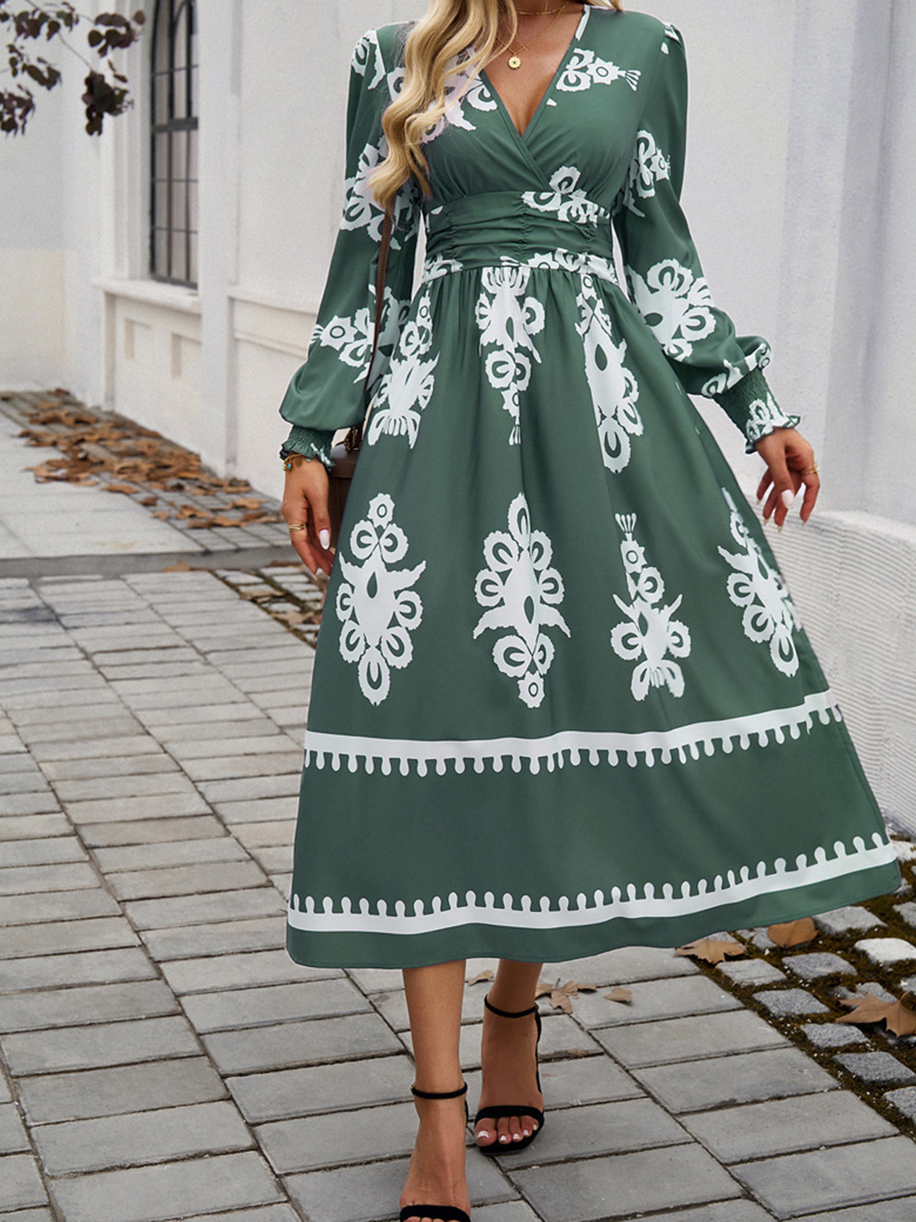 Dark Green Color Blocking Empire Waist Long Sleeves V Neck Wedding Guest Dress