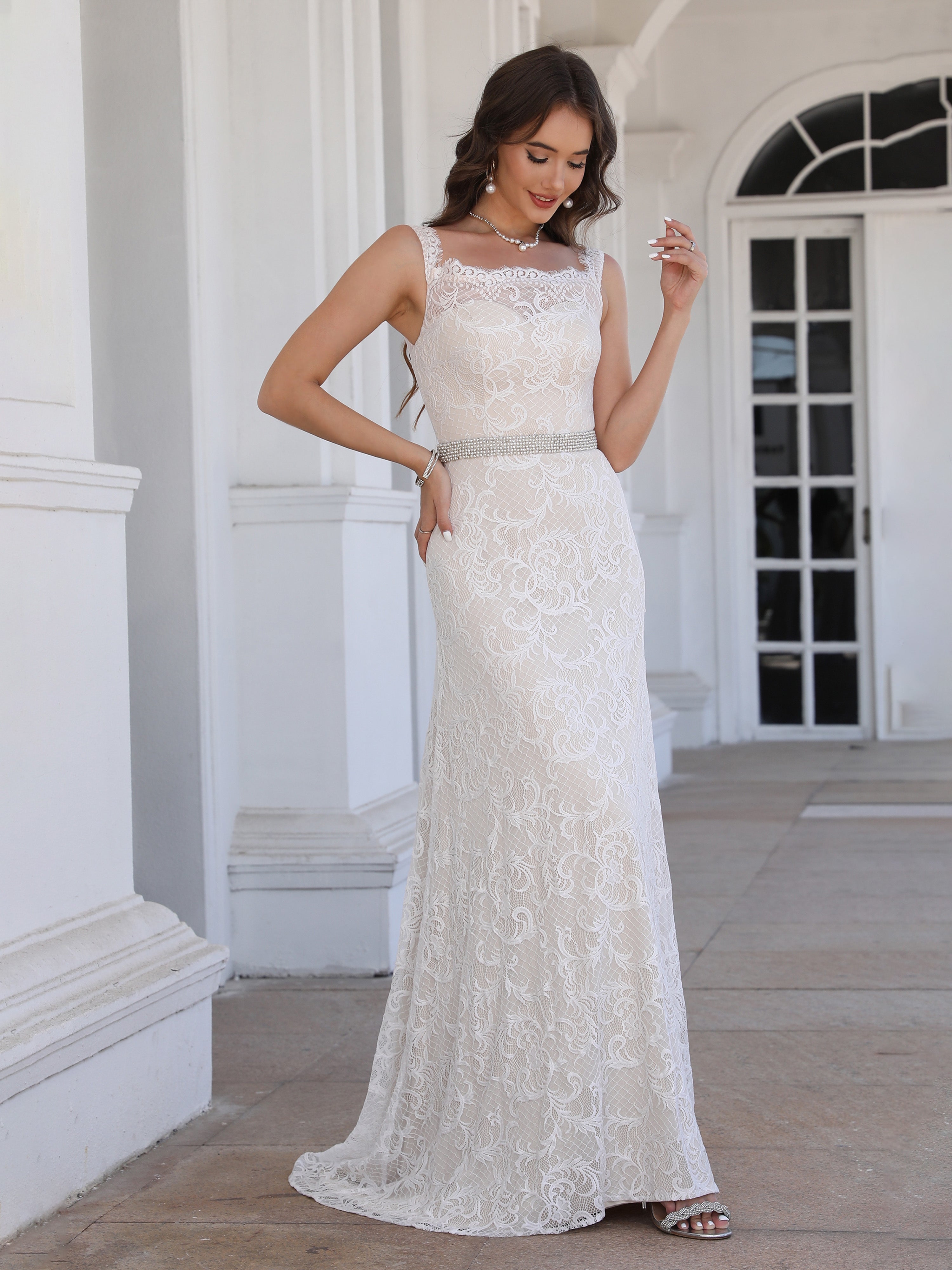 Elegant Square Neckline Lace Sleeveless Sweep/Brush Train Wedding Dress