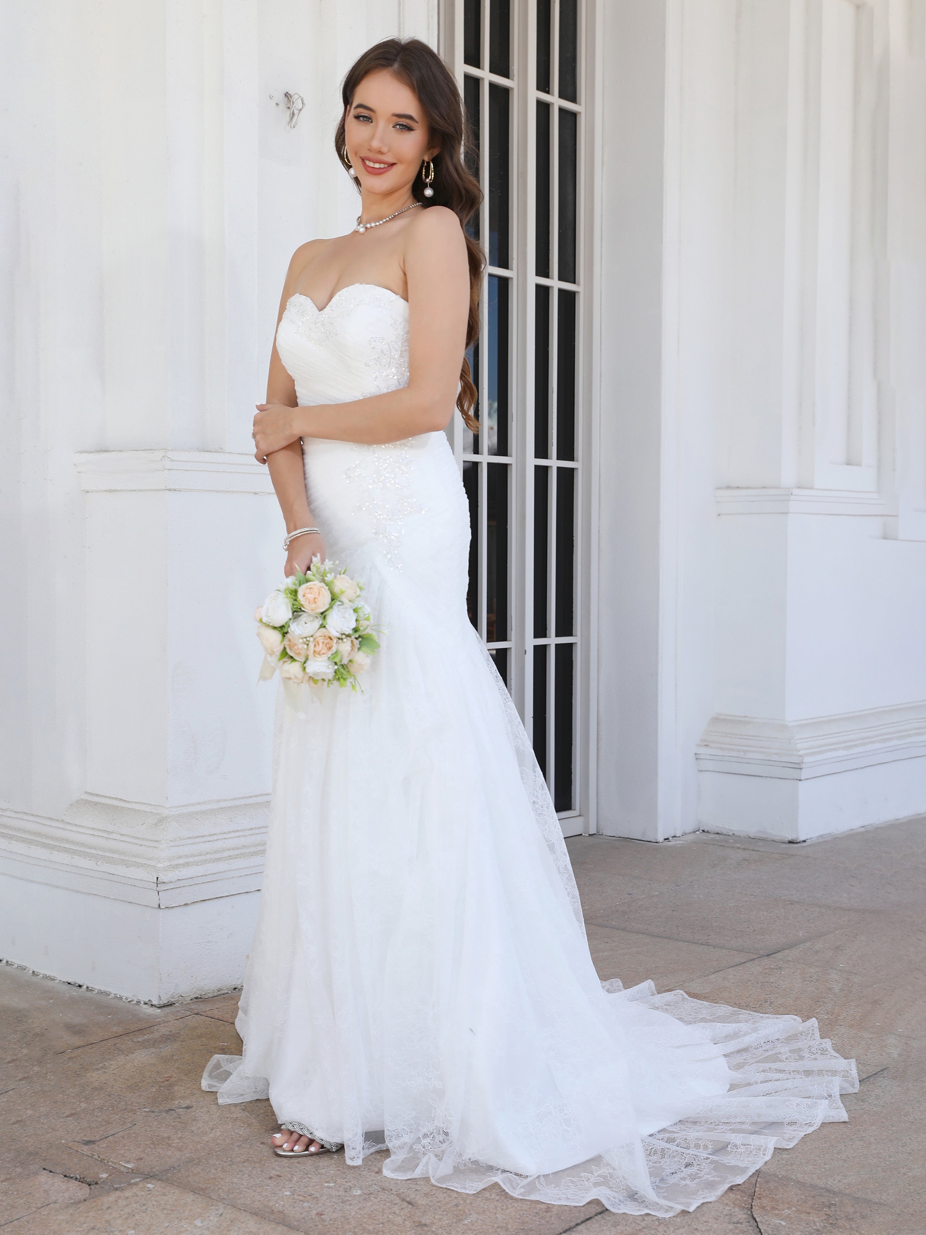 Sweep/Brush Train Strapless Lace Sleeveless Sheath/Column Wedding Dress