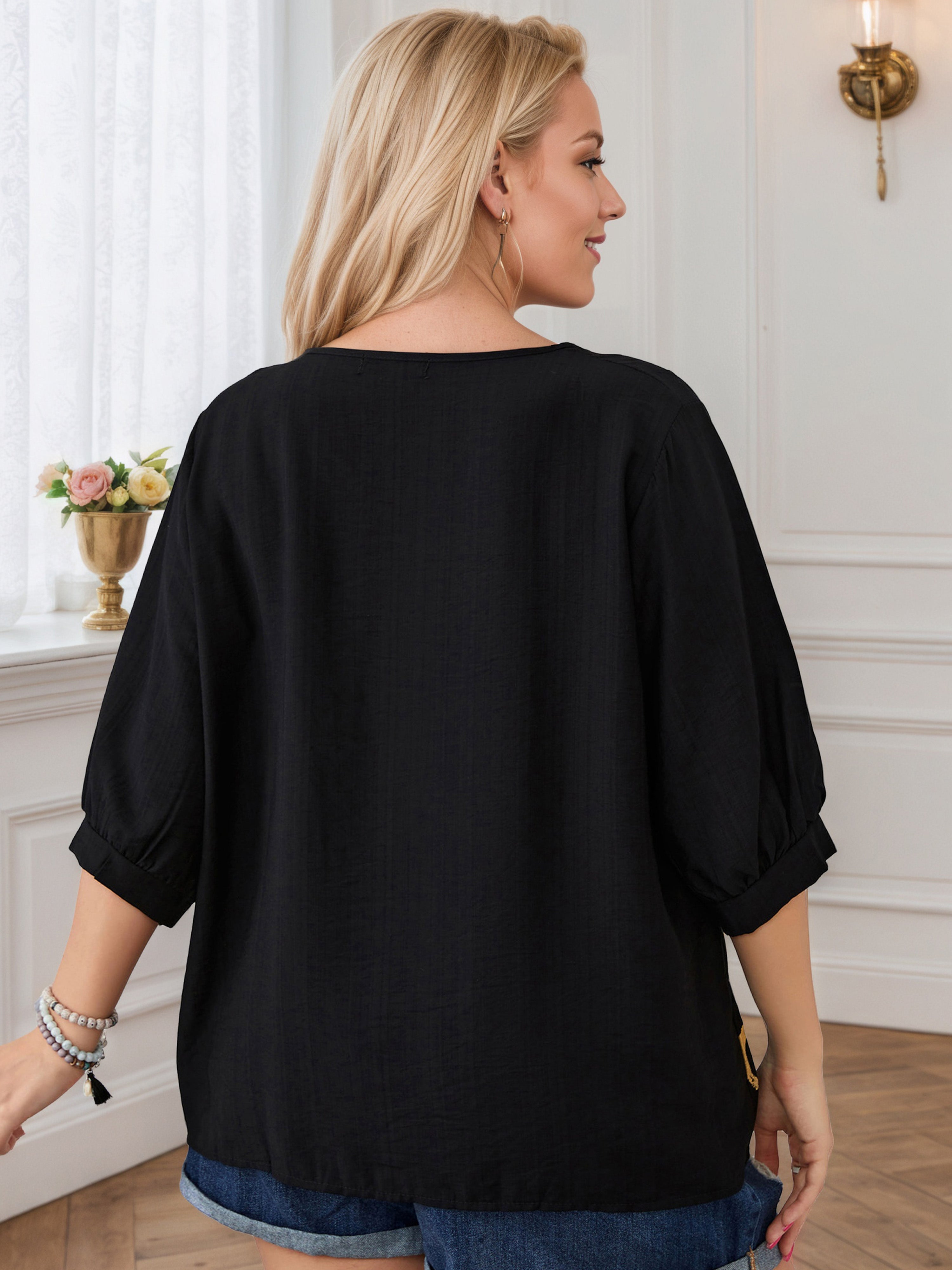Plain Patchwork Plus Black Round Neck Blouse