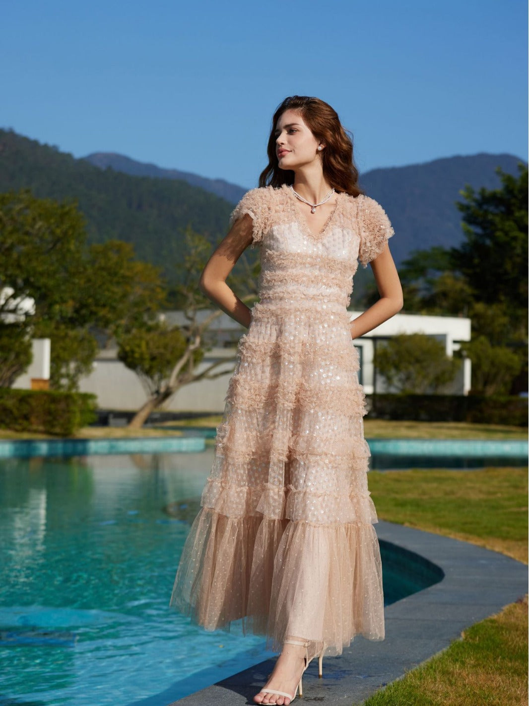 Sparkly V-neck Short Sleeves Sequins Long Prom Dress