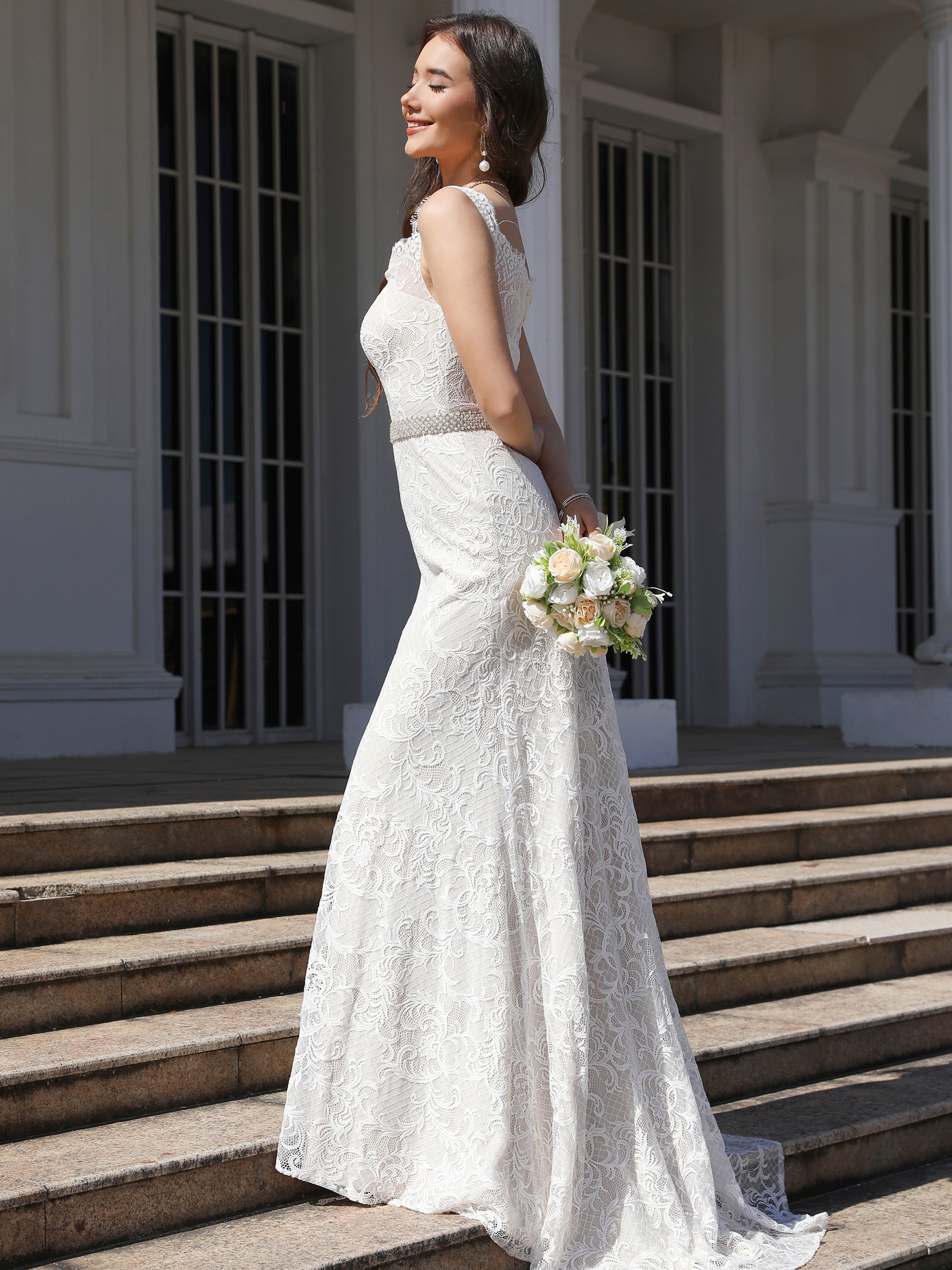 Elegant Square Neckline Lace Sleeveless Sweep/Brush Train Wedding Dress