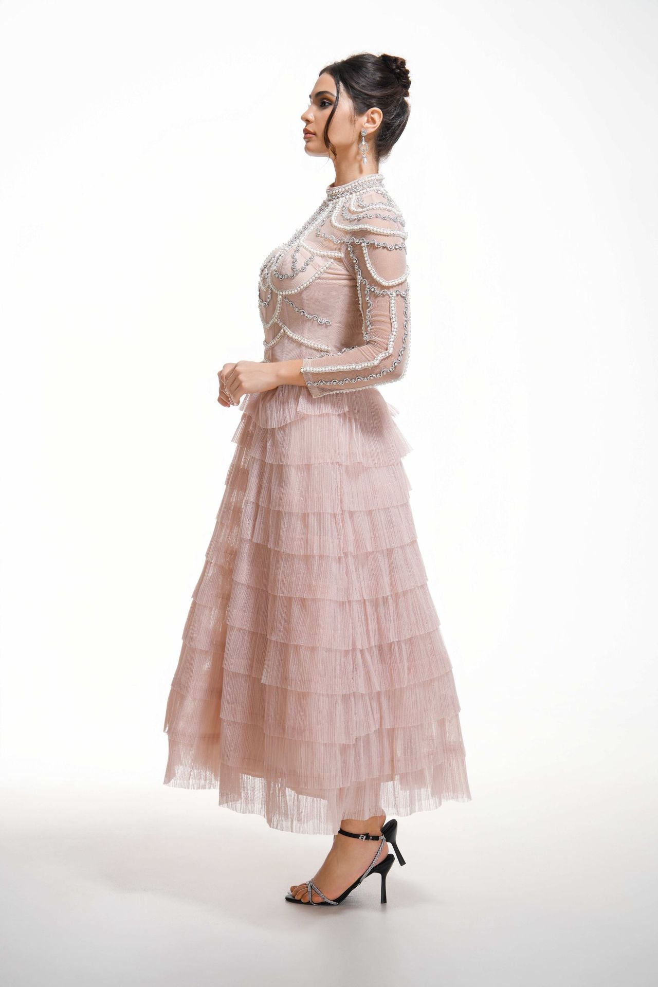 Luxurious A Line Evening Dress Beaded Pink Long Sleeves Prom Dress