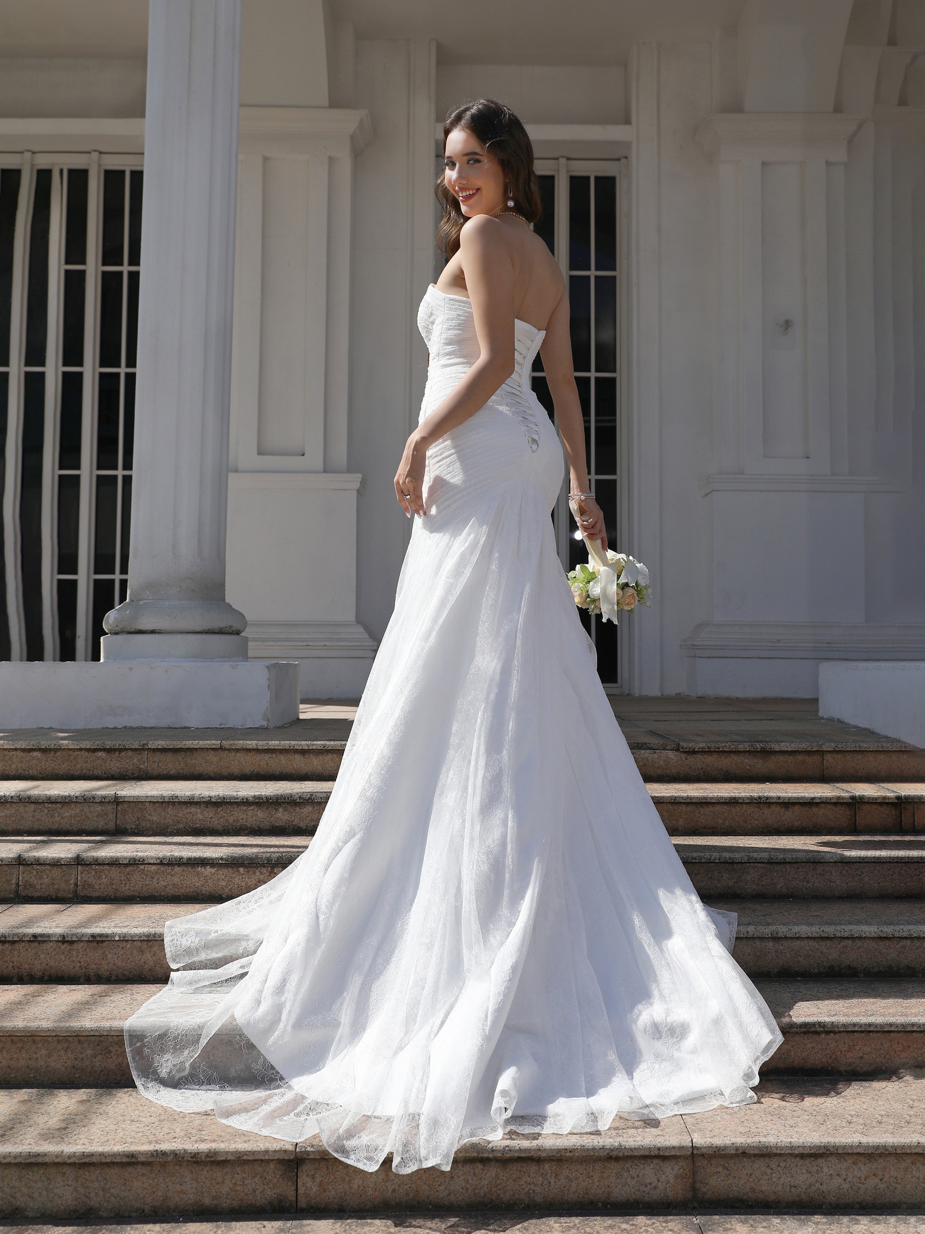 Sweep/Brush Train Strapless Lace Sleeveless Sheath/Column Wedding Dress