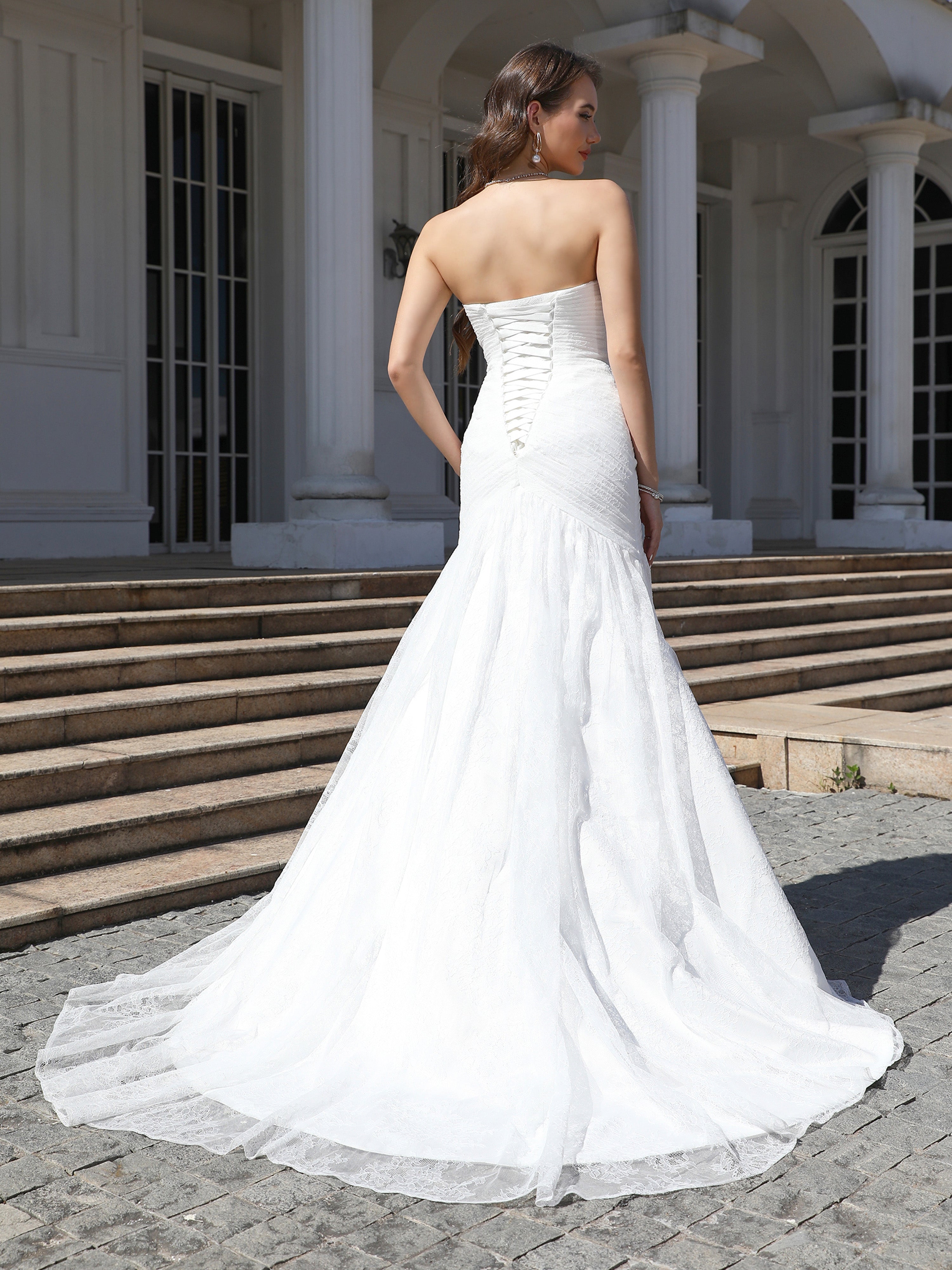 Sweep/Brush Train Strapless Lace Sleeveless Sheath/Column Wedding Dress