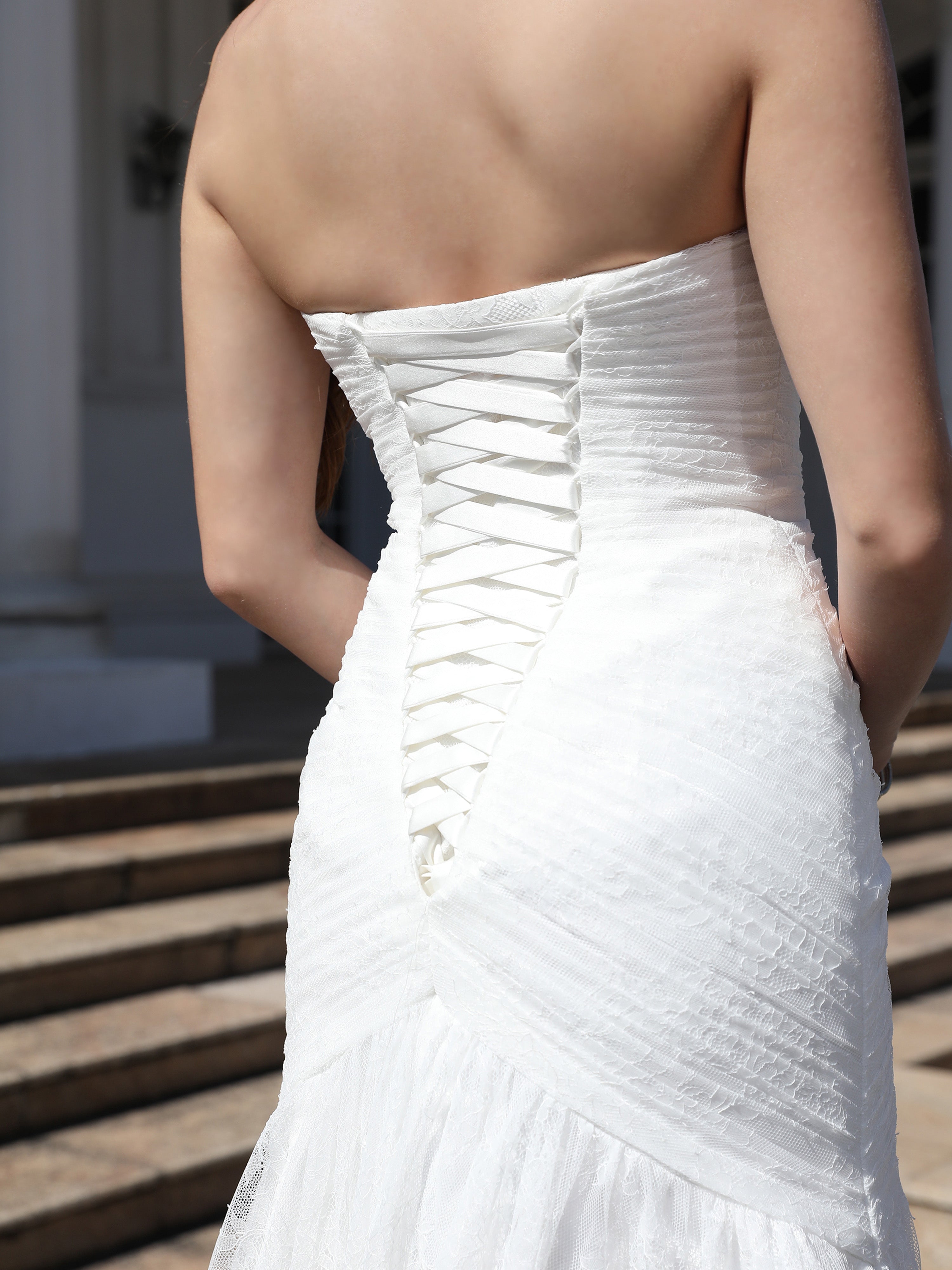 Sweep/Brush Train Strapless Lace Sleeveless Sheath/Column Wedding Dress