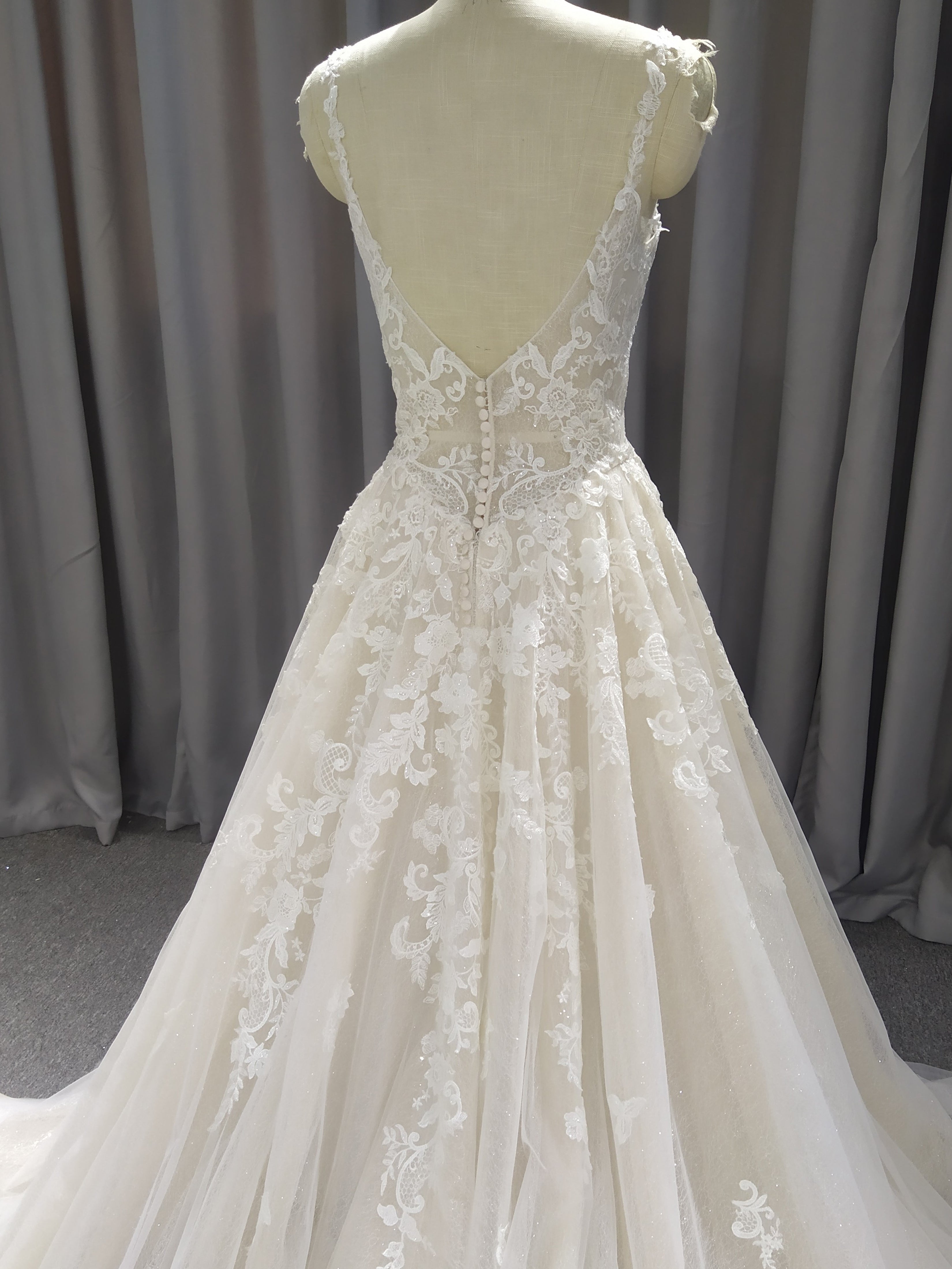 A-Line Spaghetti Straps Court Train Wedding Dresses With Lace