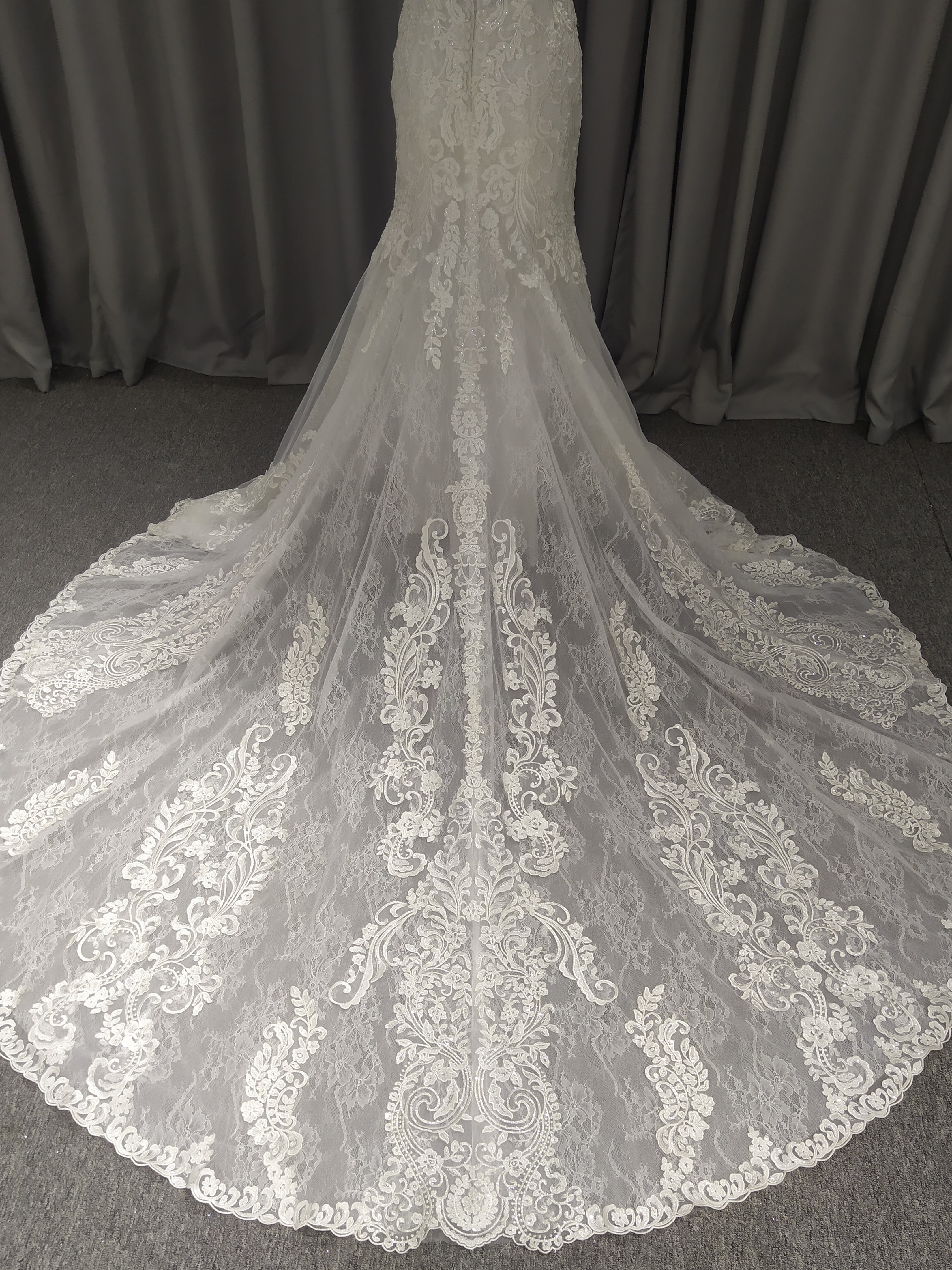 Mermaid Sweetheart Court Train Wedding Dresses With Lace