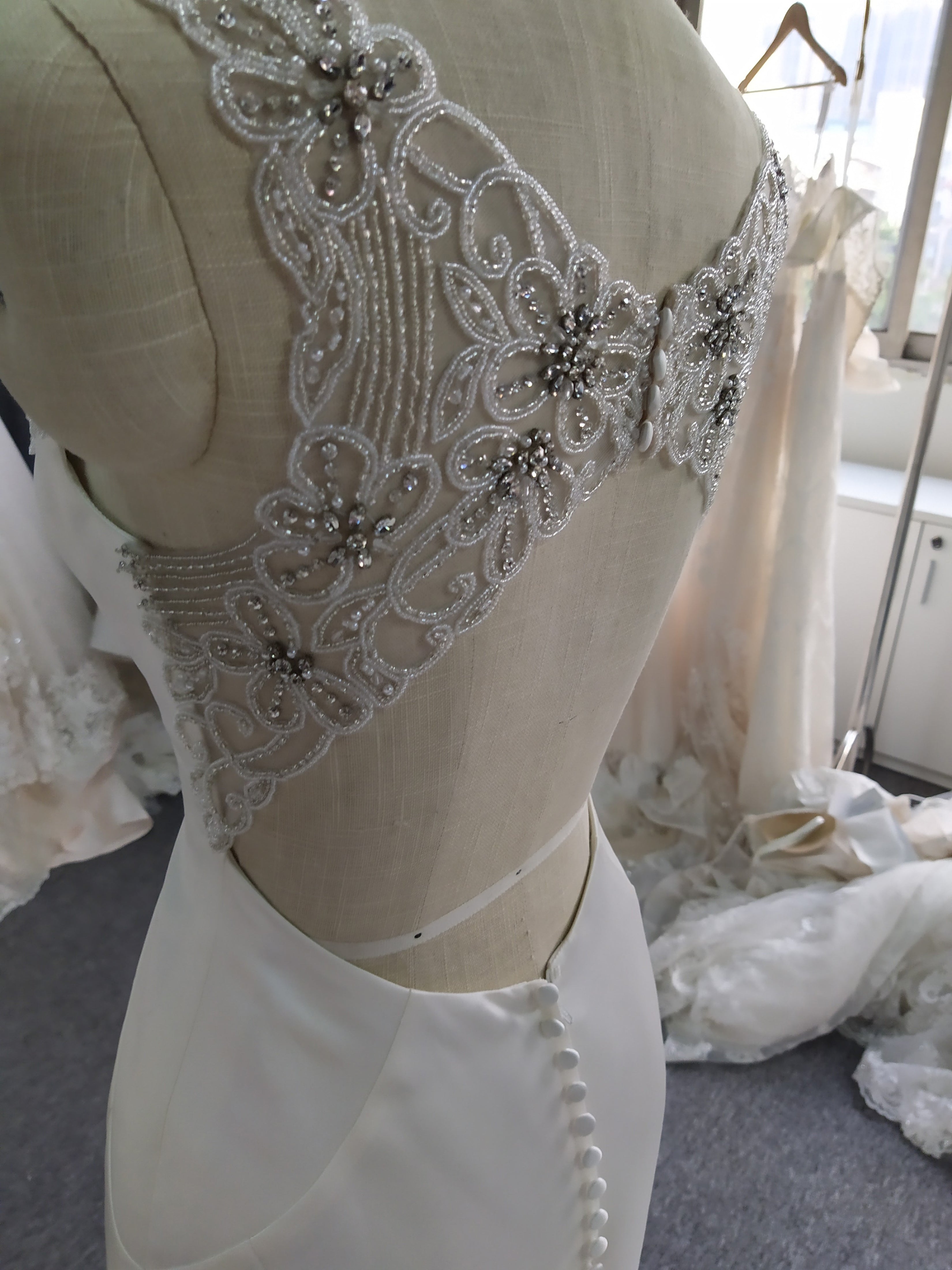 Charming Mermaid V-Neck Court Train Satin Wedding Dresses