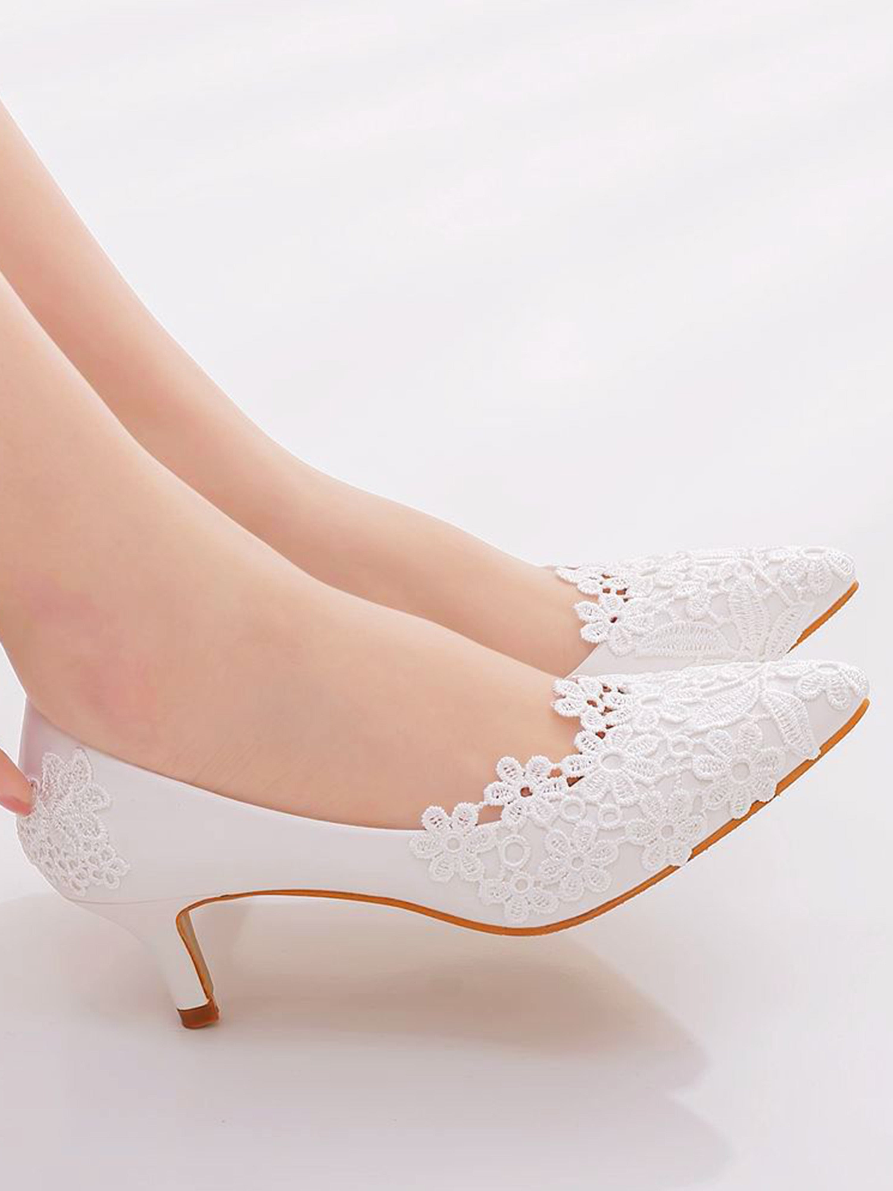 Elegant Simple Lace Flower Wedding Shoes