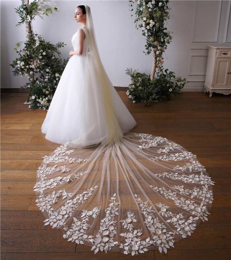New Handmade Three-dimensional Petals One-Tier Wedding Veil UK TS91X61