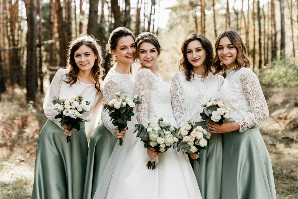 13 Trendy Bridesmaid Hairstyles For Medium Length