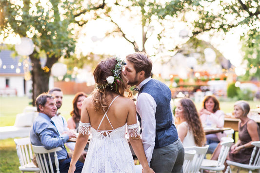 A Comprehensive Guide On Backyard BBQ Wedding Ideas When On a Budget