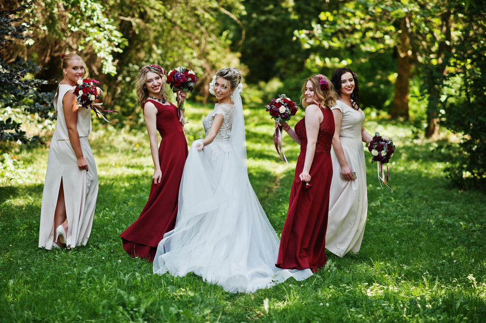 10 Trendy Burgundy Bridesmaid Dresses Style in 2022