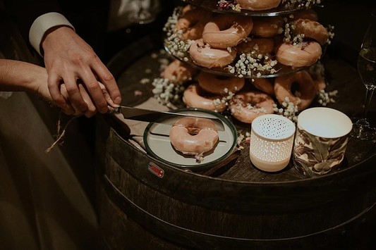 16 Delicious Doughnut Wall Wedding Ideas