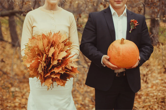 18 Halloween Wedding Ideas For a Fall Nuptials