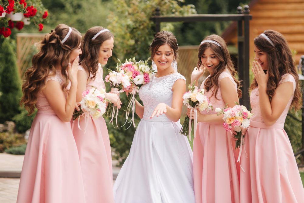 All About Bridesmaids: What Is the Difference Between Bridesmaid and Maids of Honour