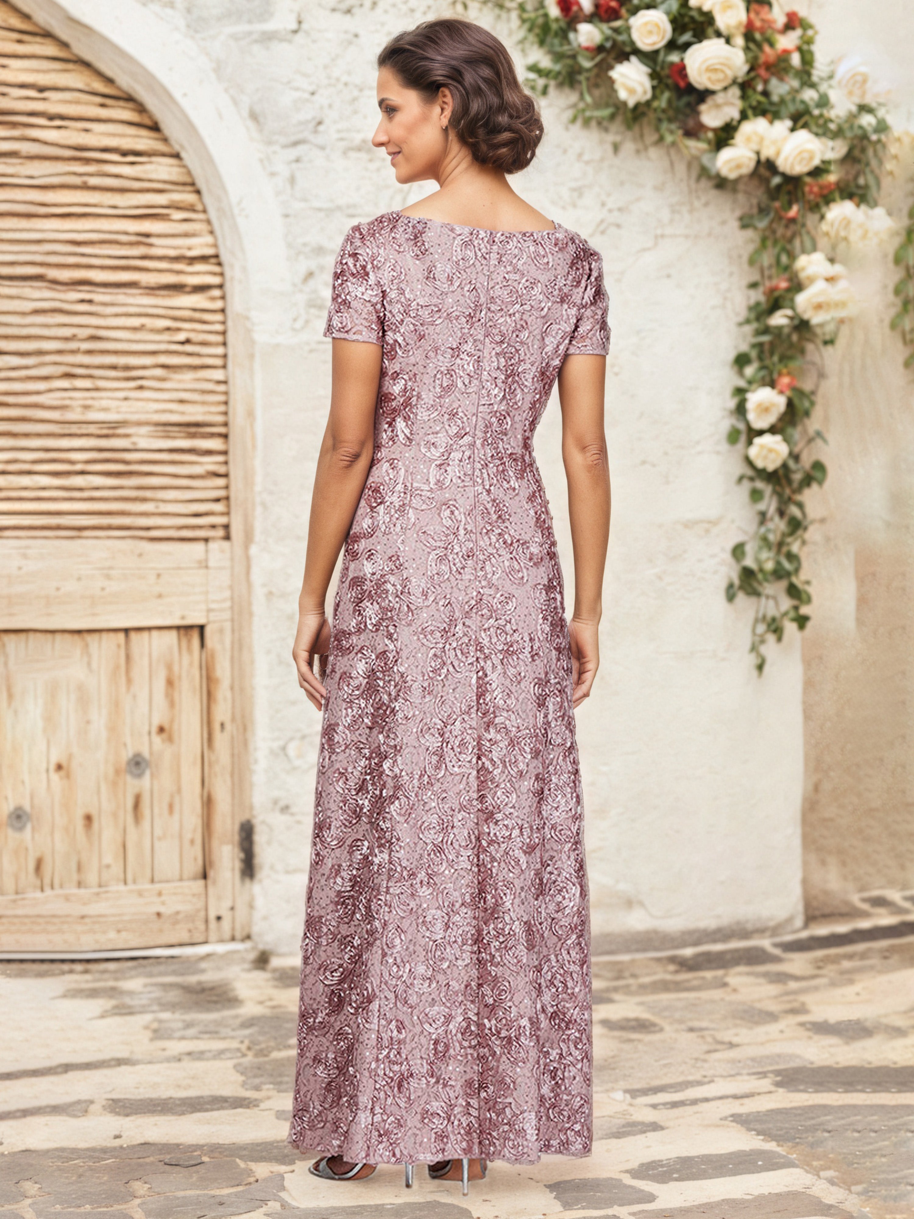 Sheath/Column Short Sleeves Round Neck Floral Sequins Dusty Rose Mother Of The Bride Dress