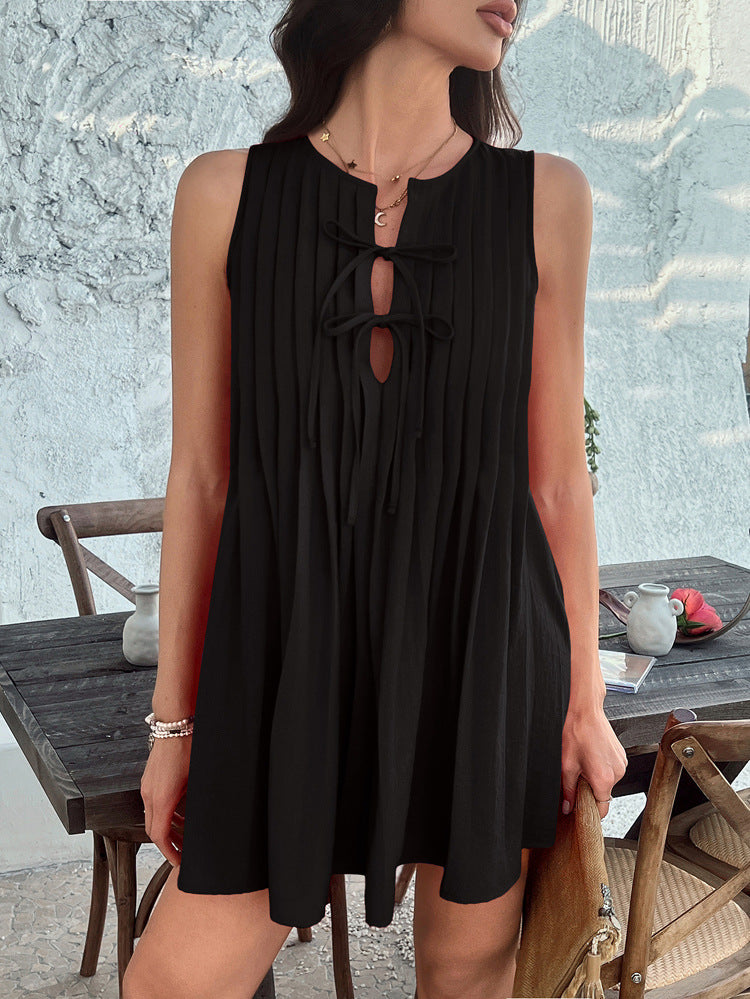Solid Color Notched Sleeveless Pleats Black A-Line Wedding Guest Dress