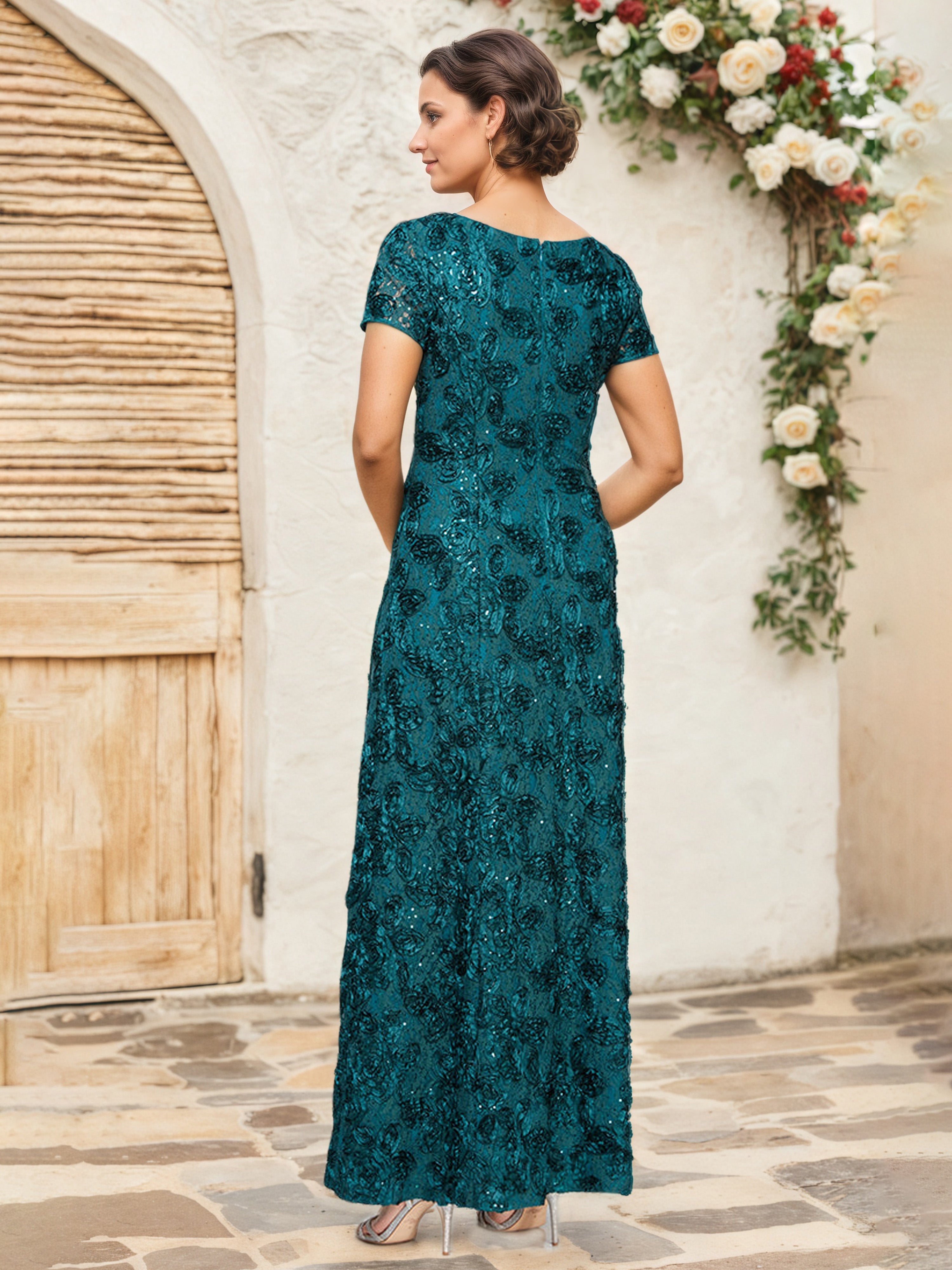 Sheath/Column Short Sleeves Round Neck Floral Sequins Peacock Mother Of The Bride Dress