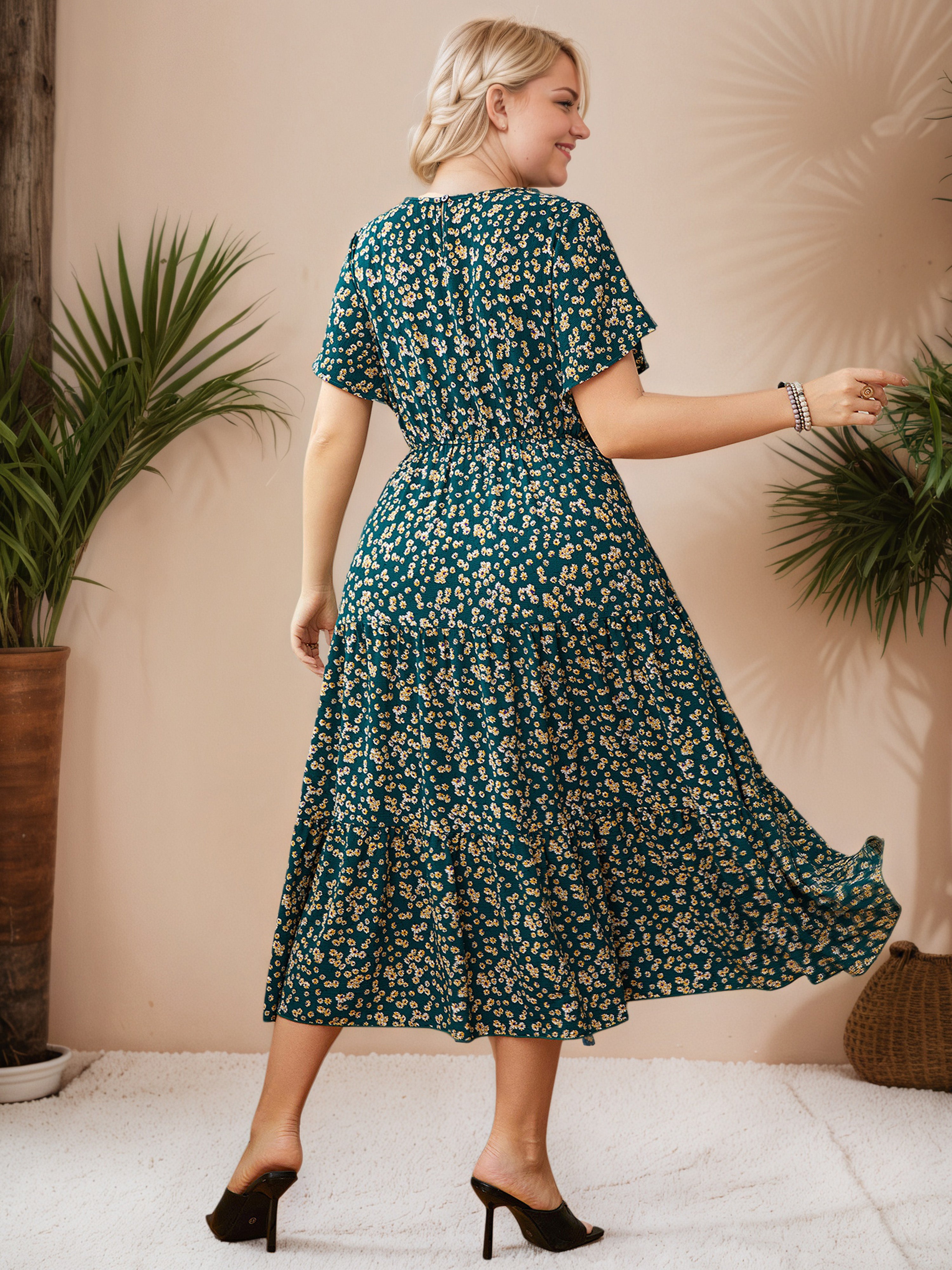 Peacock Plus Size Dress Round Neck Tea Length Plus Size Dress
