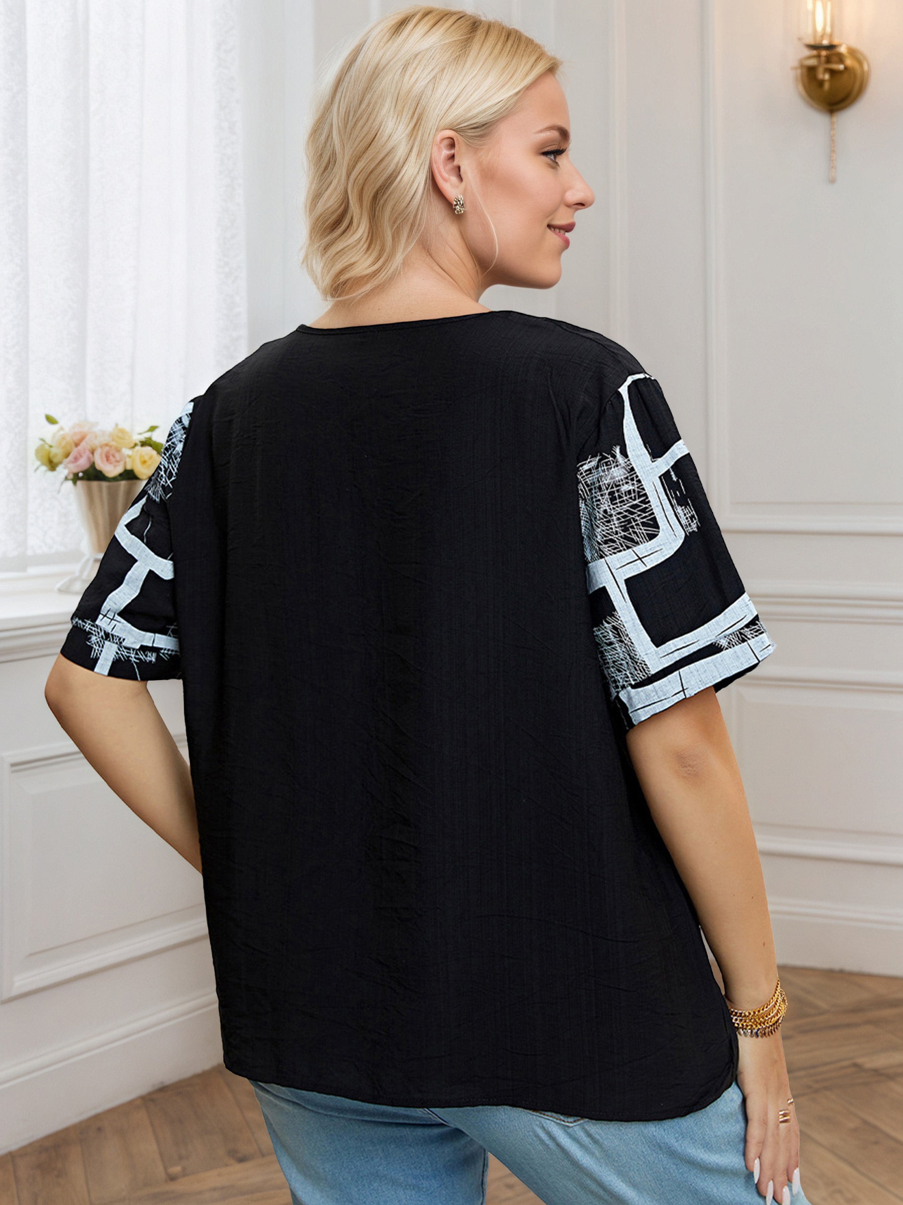 Plain Patchwork Plus Black Front Pocket Tee