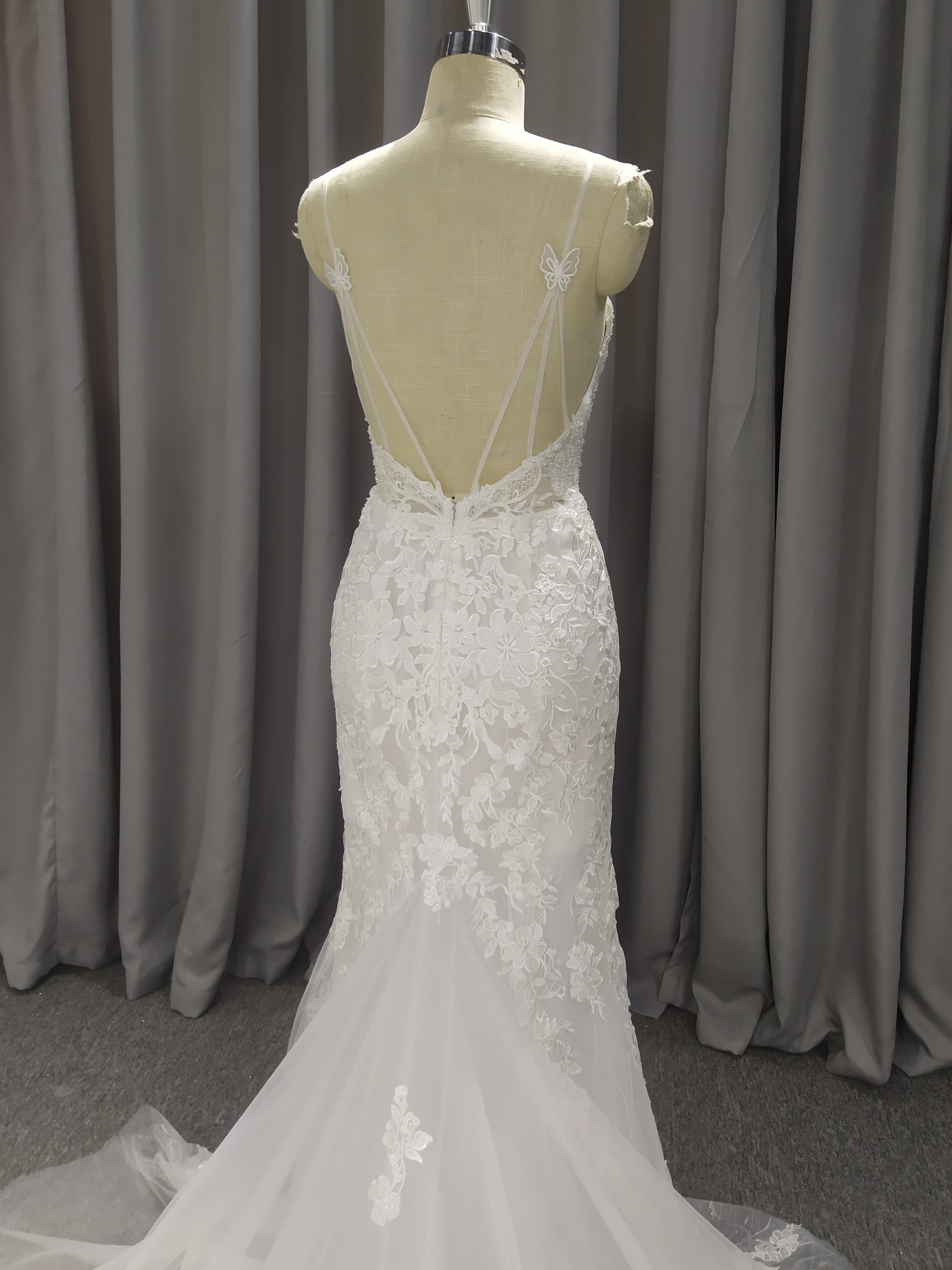 Mermaid Spaghetti Straps Sweep Train Wedding Dresses With Lace