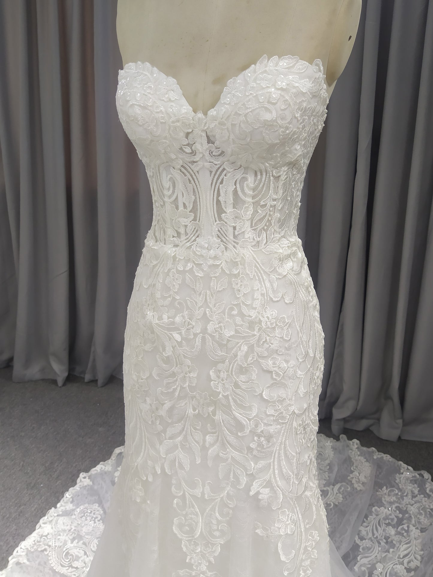 Mermaid Sweetheart Court Train Wedding Dresses With Lace