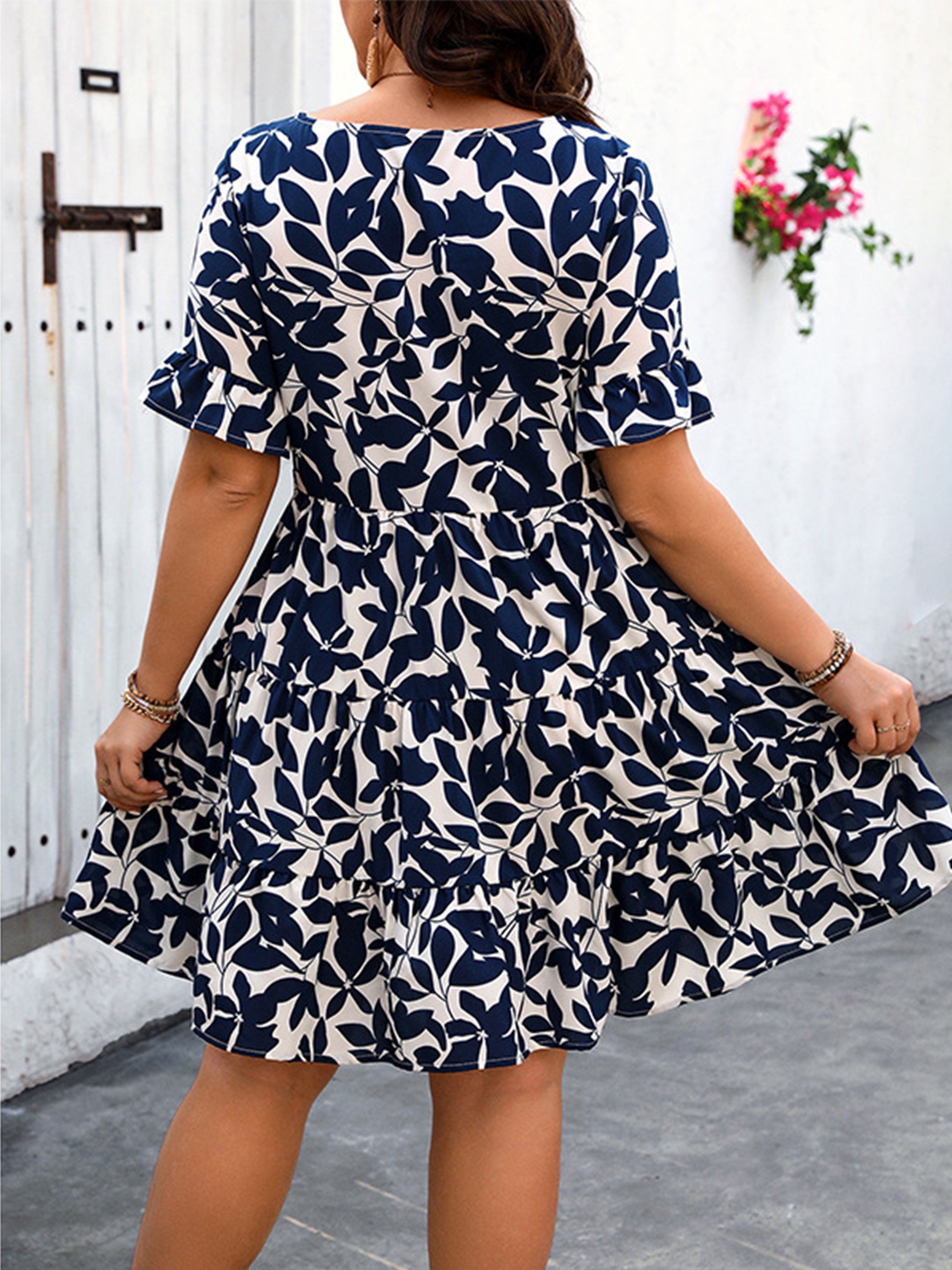 Dark Navy Printed Floral Short Sleeves Knee Length Plus Size Dress