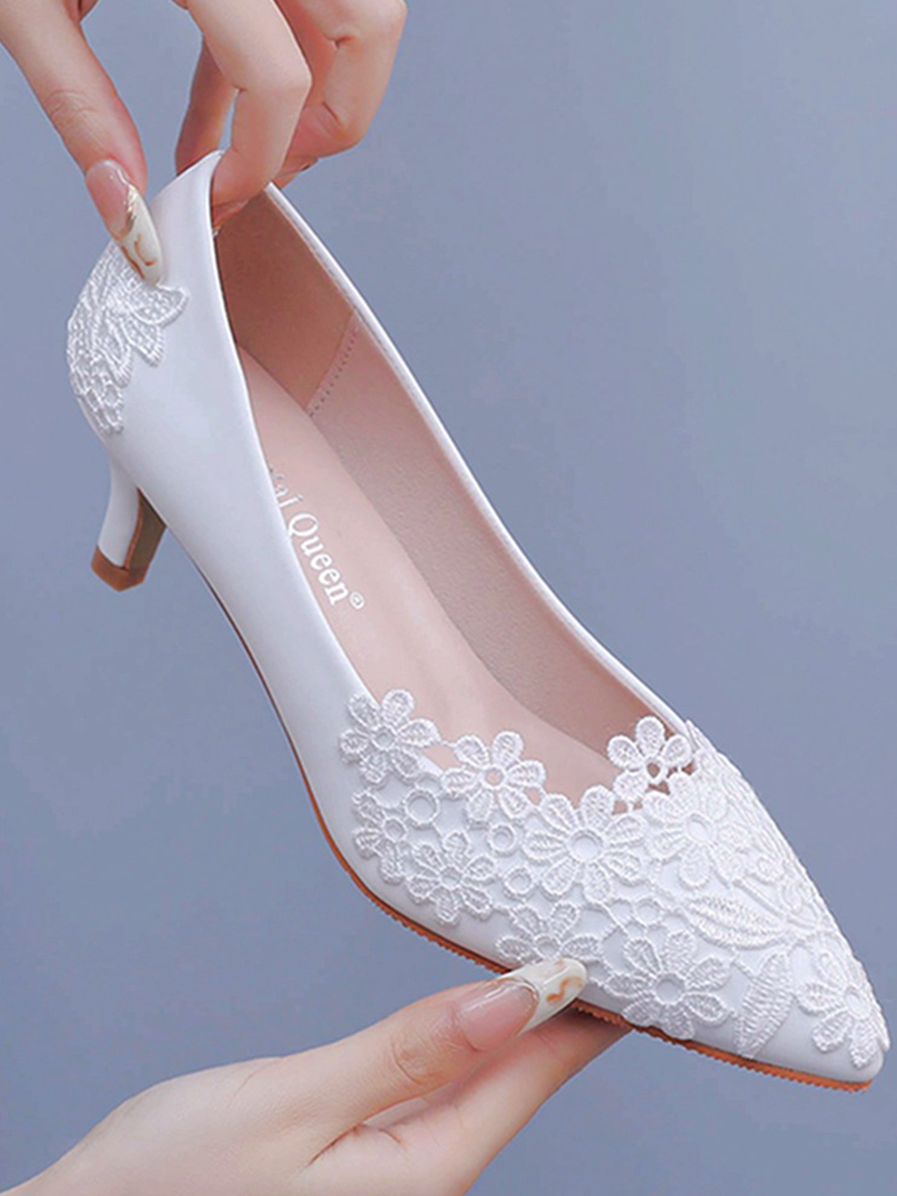 Elegant Simple Lace Flower Wedding Shoes