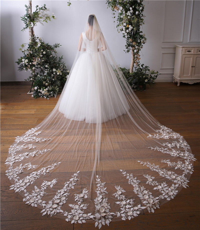 New Handmade Three-dimensional Petals One-Tier Wedding Veil UK TS91X61