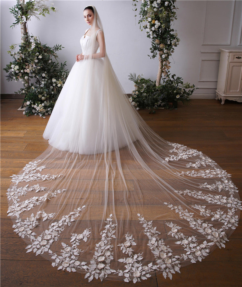 New Handmade Three-dimensional Petals One-Tier Wedding Veil UK TS91X61