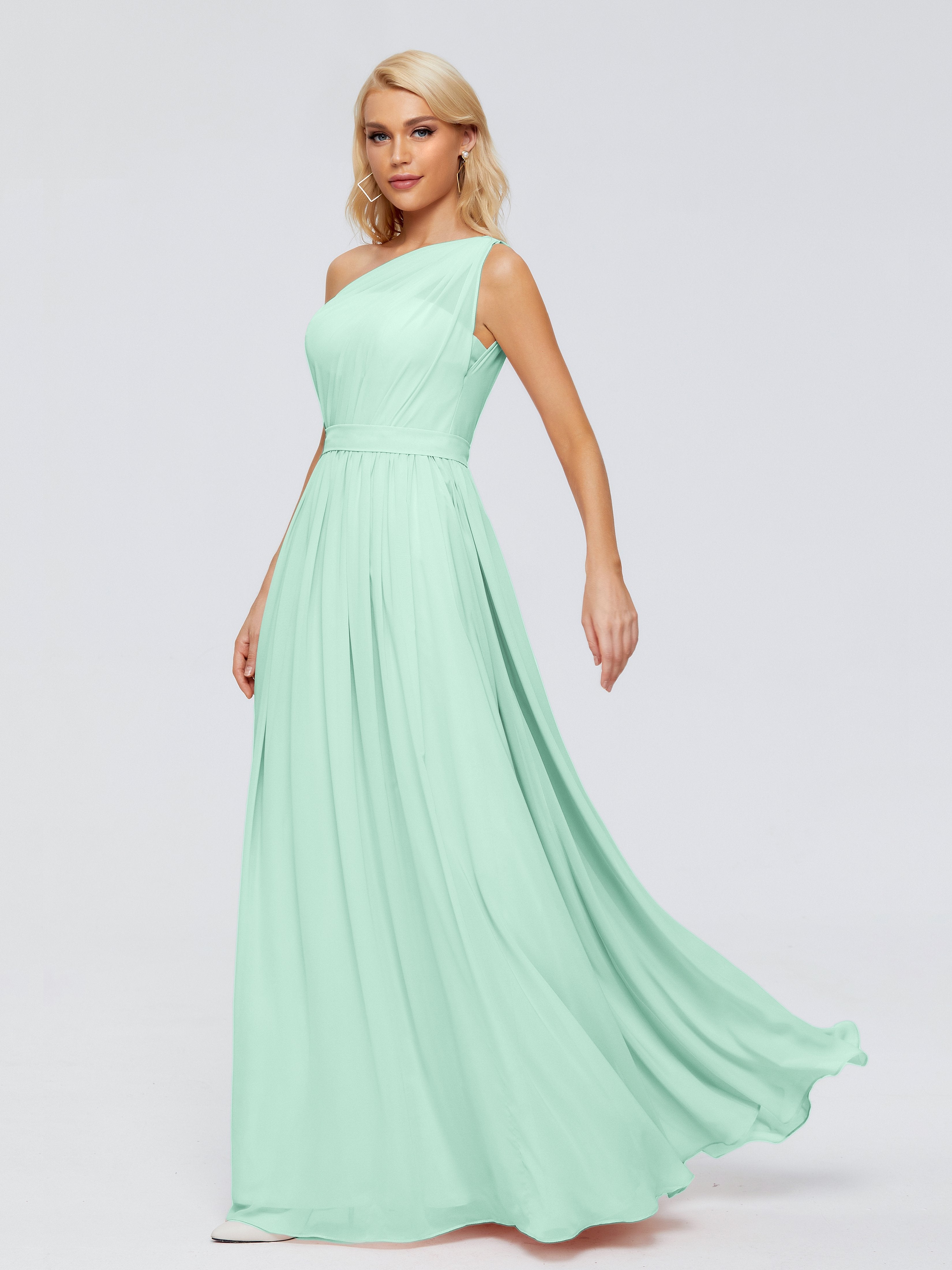 Vibrant Colour: Unique Mint Green Bridesmaid Dresses | Cicinia